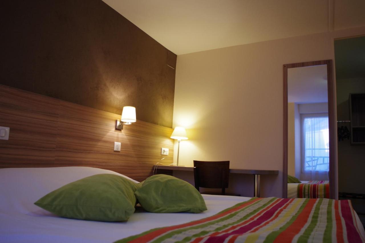 Logis Hotel Le Chene Vert ซาฟเนย์ ภายนอก รูปภาพ